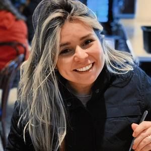 Meet your Posher, Daniela